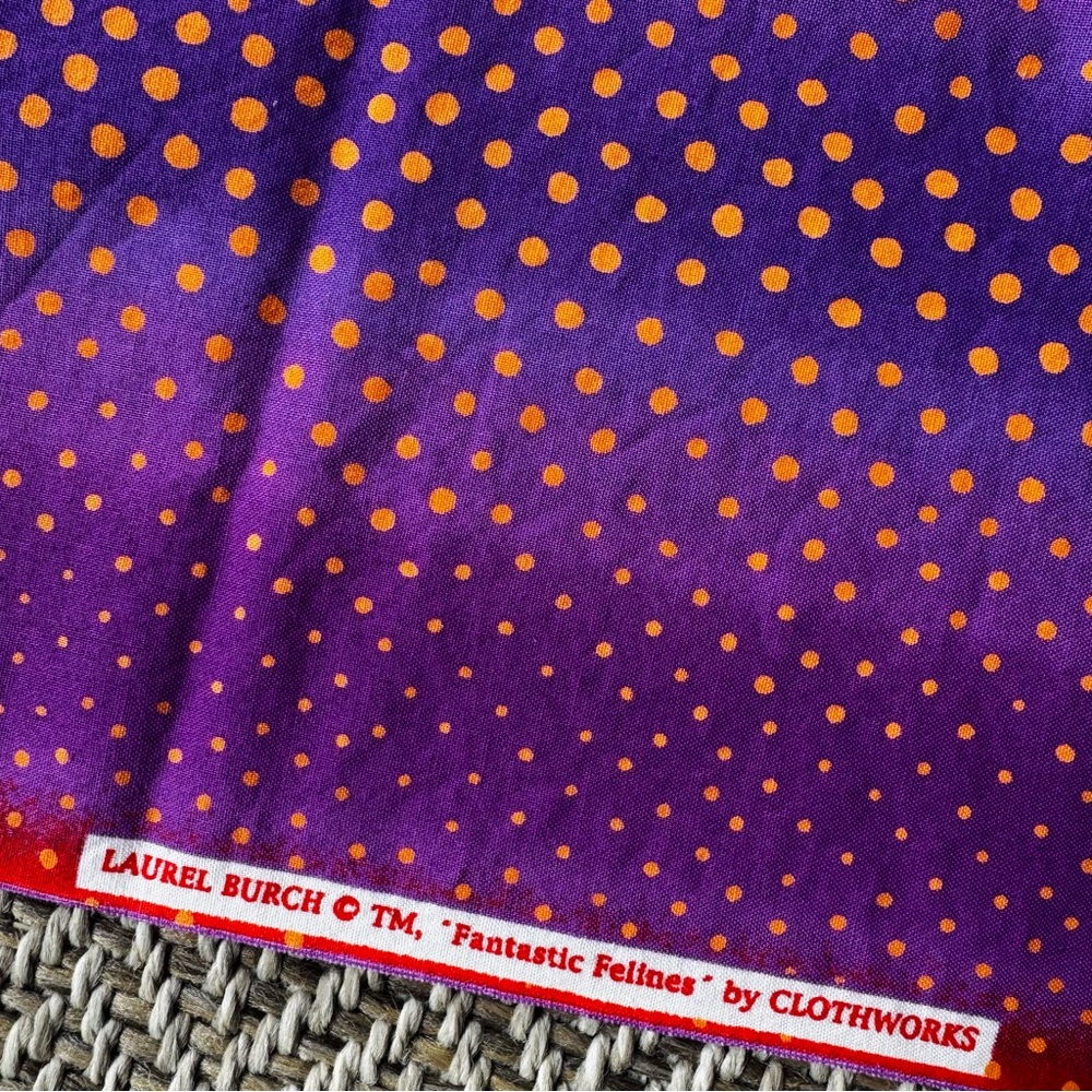 Laurel Burch “Fantastic Felines”, Purple & Red Blender, 1/2 yd - Picture 3 of 3